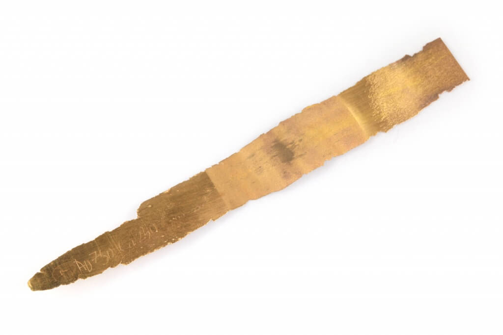 feuille-or-rouge-mazlo-joaillerie