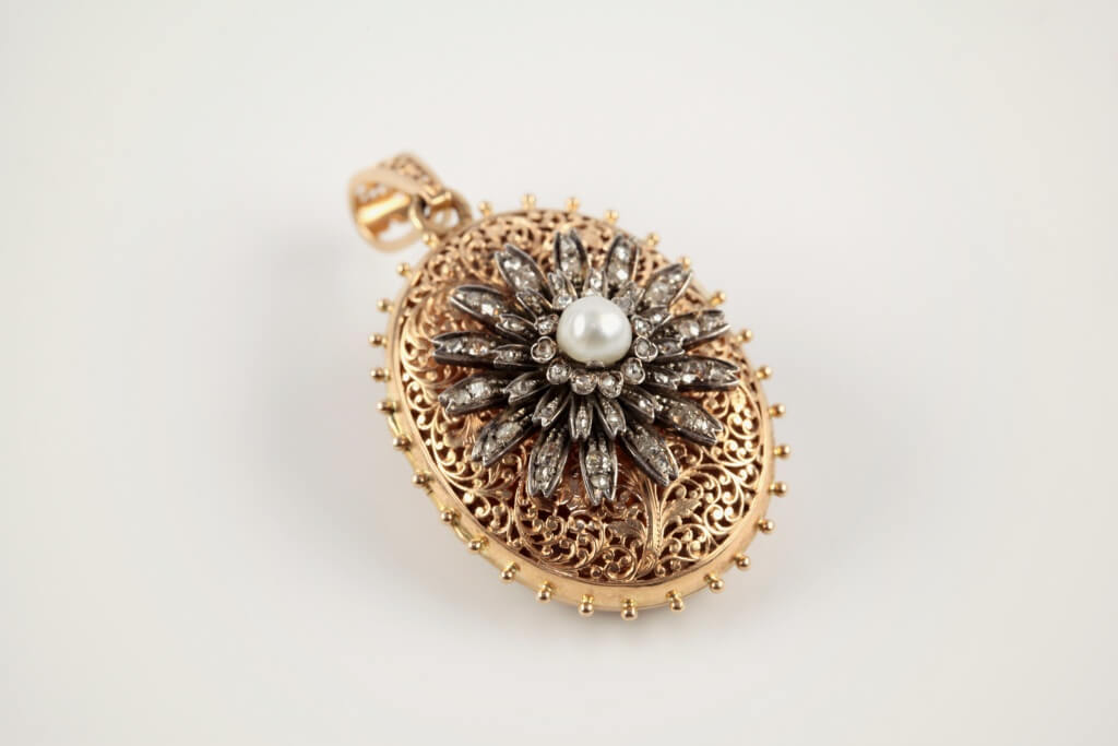 medaillon-vintage-or-rouge-mazlo