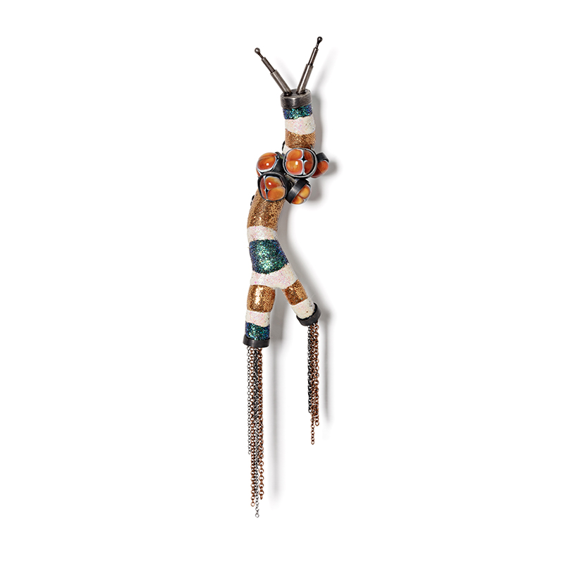 M.-L Kristensen | Alive and Kicking #4 | Broche | 2020