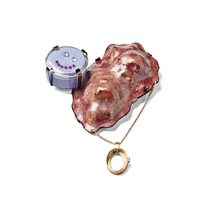 Annette Dam | Introspection | Brooch | 2020