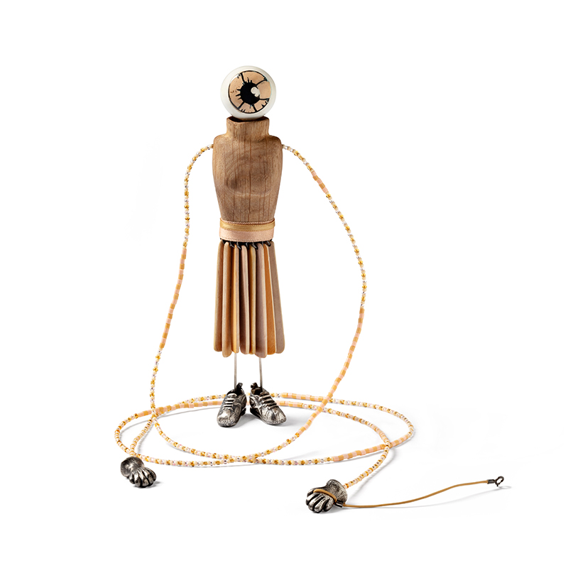 M.-L Kristensen | Mme Beige walks her dog | Necklace | 2020